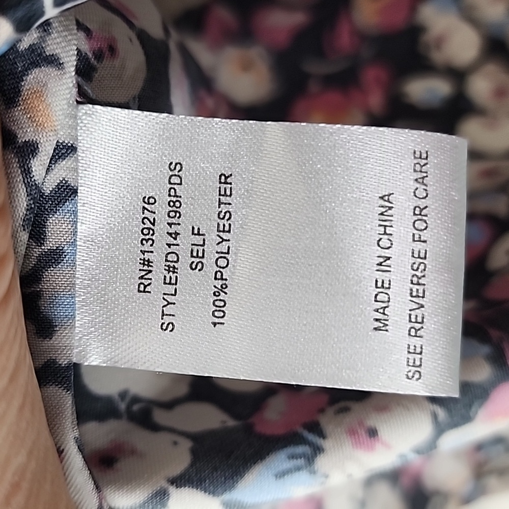 Daniel Rainn Ferraro Split Neck Blouse Womens M - image 6